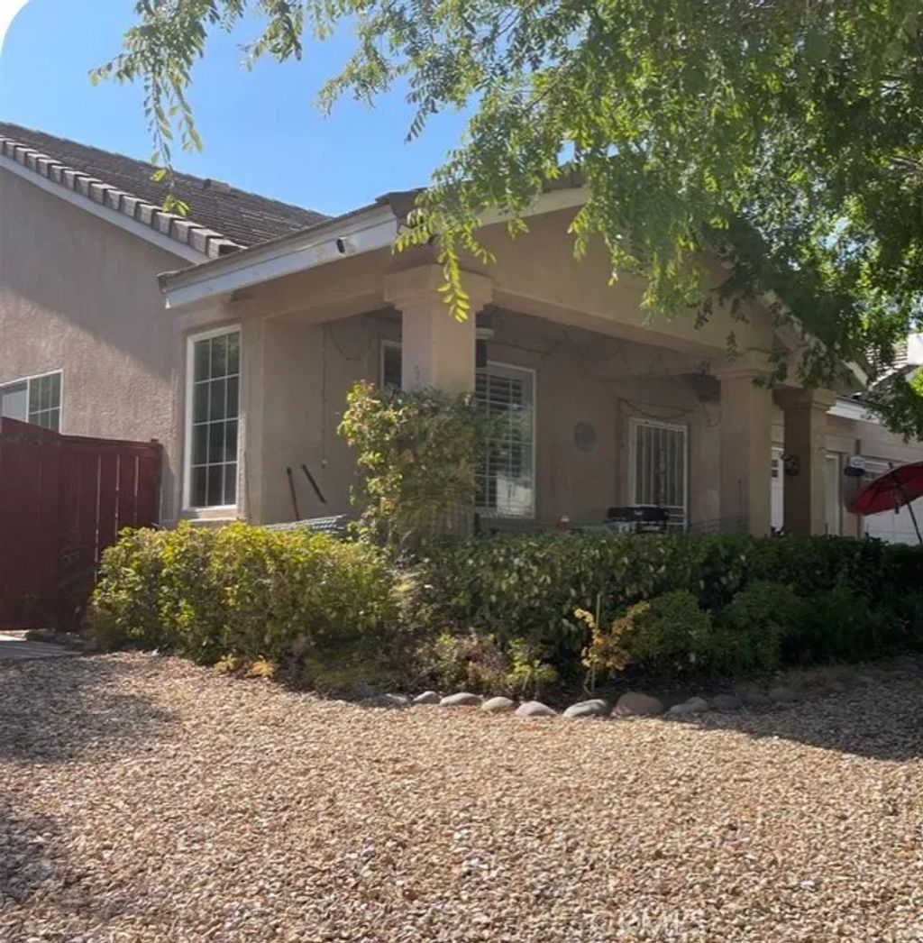 Photo of 42307 Wild Mustang Road, Murrieta, CA 92562 (MLS # IG25216570)