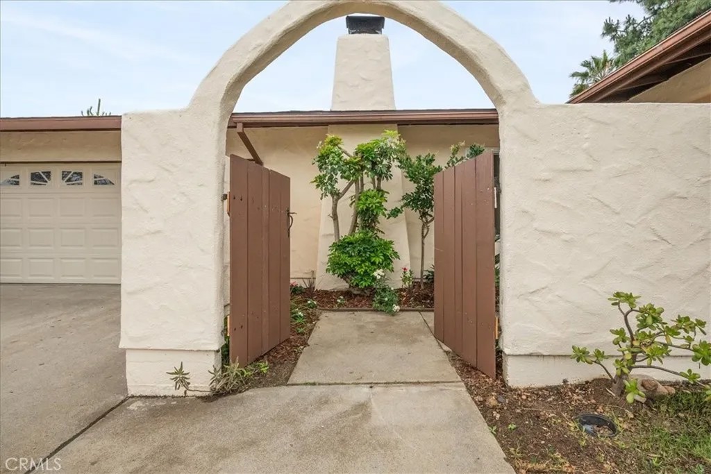 4001 Pala Rd