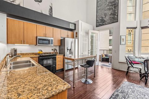 Tiny photo for 1480 Broadway #2609, San Diego, CA 92101 (MLS # 250036611)