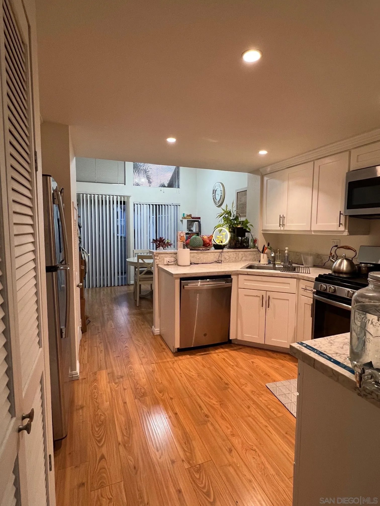 4035 Carmel View Rd 114