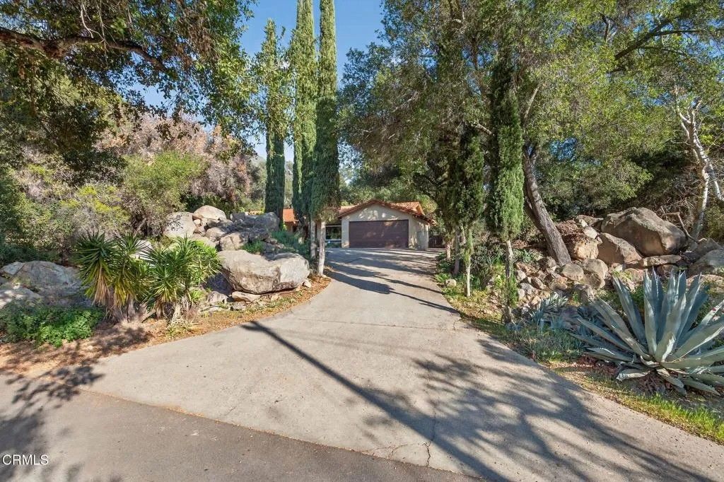 Photo of 2170 Ladera Road, Ojai, CA 93023 (MLS # V1-34486)