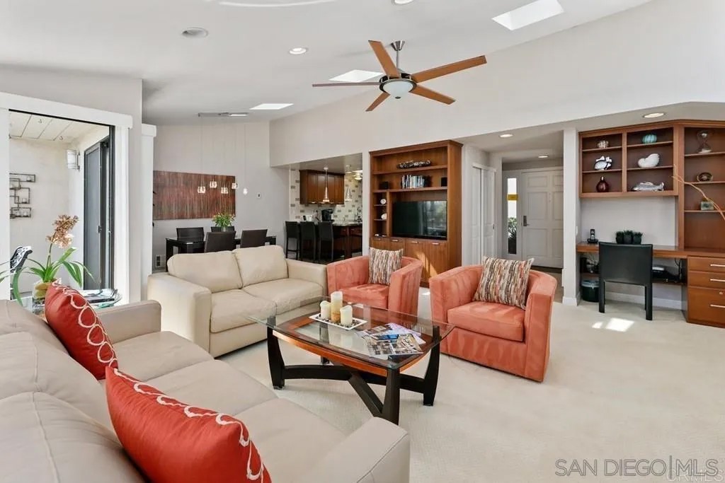 579 S Sierra Ave 20
