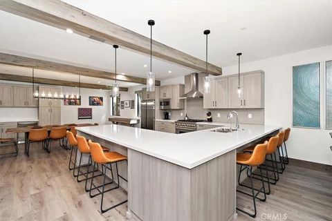 Tiny photo for 679 Summit Boulevard, Big Bear, CA 92315 (MLS # CV25272633)