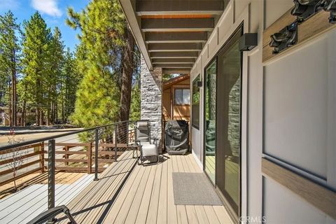 Tiny photo for 679 Summit Boulevard, Big Bear, CA 92315 (MLS # CV25272633)