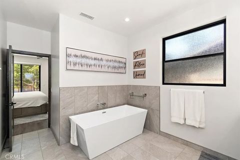 Tiny photo for 679 Summit Boulevard, Big Bear, CA 92315 (MLS # CV25272633)