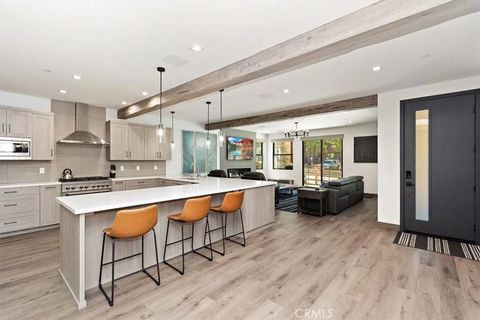 Tiny photo for 679 Summit Boulevard, Big Bear, CA 92315 (MLS # CV25272633)