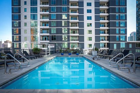 Tiny photo for 425 W Beech St #327, San Diego, CA 92101 (MLS # 260005326)