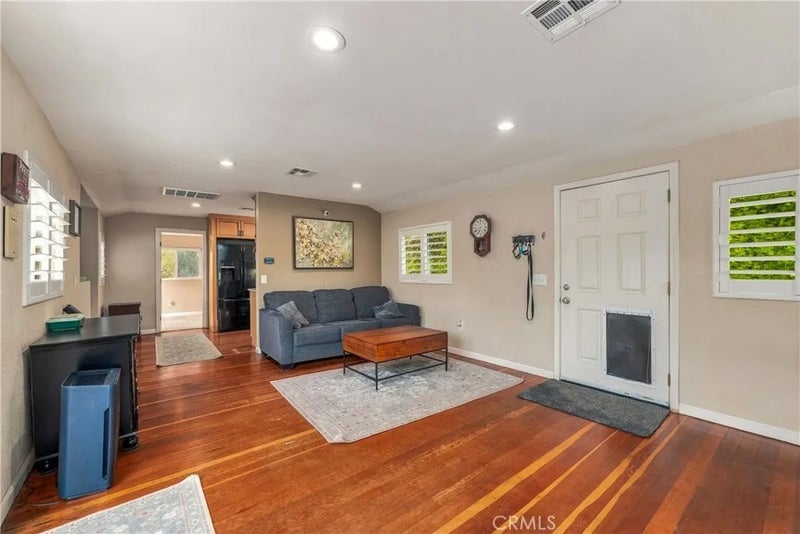 1277 Carbon Canyon