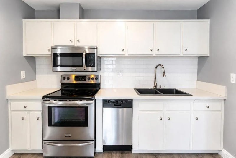 3050 Rue D'orleans 404