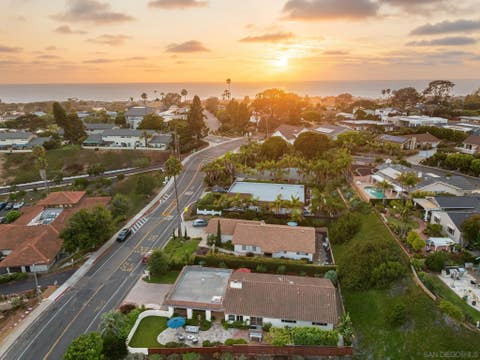 Photo of 630 S Nardo AVE, Solana Beach, CA 92075 (MLS # 260019151)