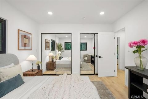 Tiny photo for 14457 Glorietta Drive, Sherman Oaks, CA 91423 (MLS # SR25246032)