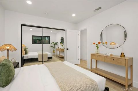 Tiny photo for 14457 Glorietta Drive, Sherman Oaks, CA 91423 (MLS # SR25246032)