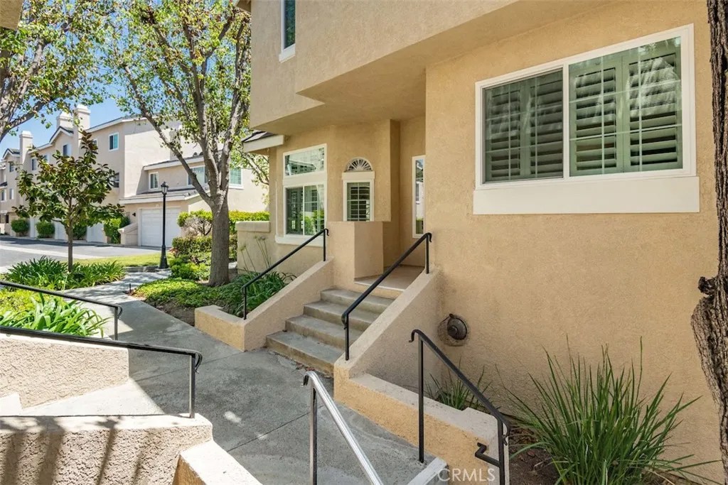 2300 Maple Avenue 140
