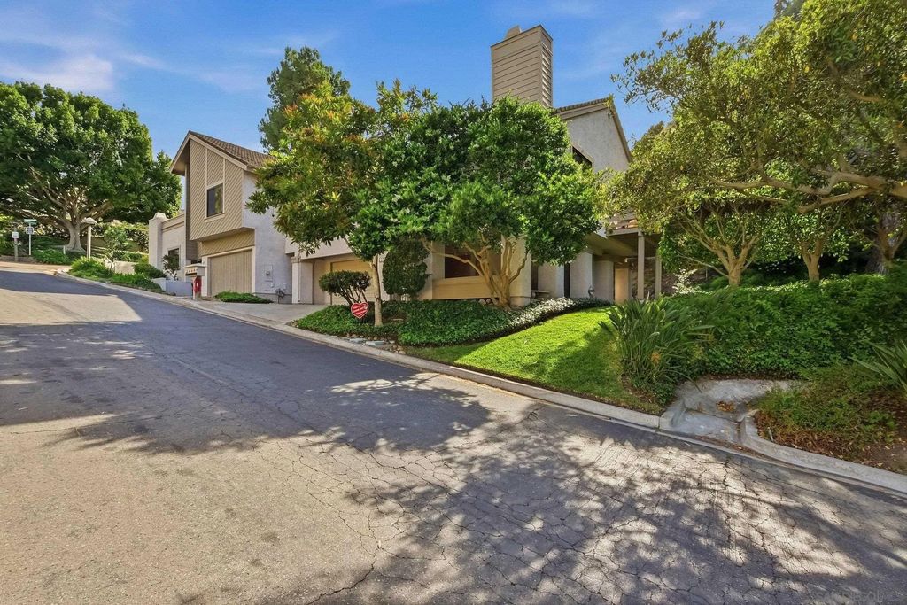 Photo of 4412 Caminito Pintoresco, San Diego, CA 92108 (MLS # 260010487)