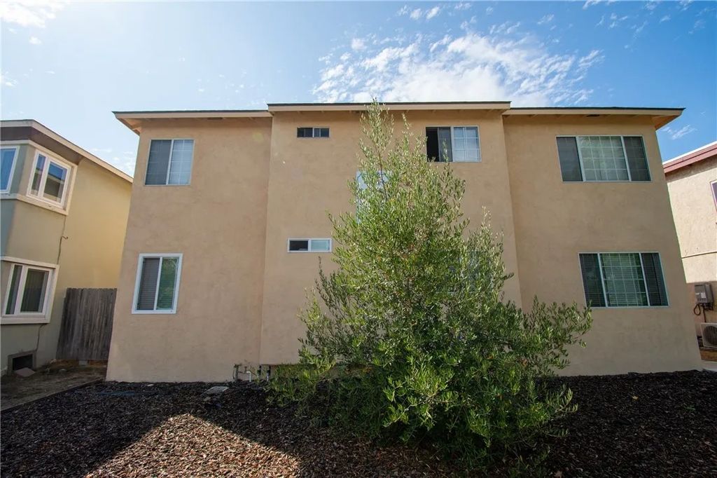 Photo of 906 E Imperial Ave, El Segundo, CA 90245 (MLS # OC26048481)