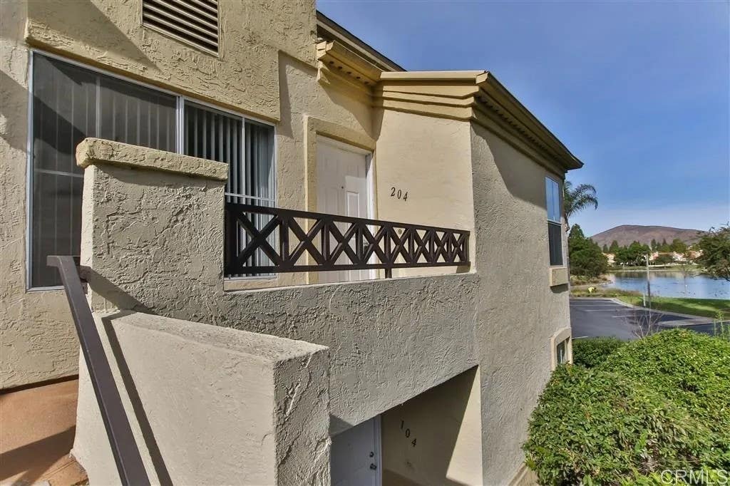 Photo of 707 Brookstone Road #204, Chula Vista, CA 91913 (MLS # NDP2607949)