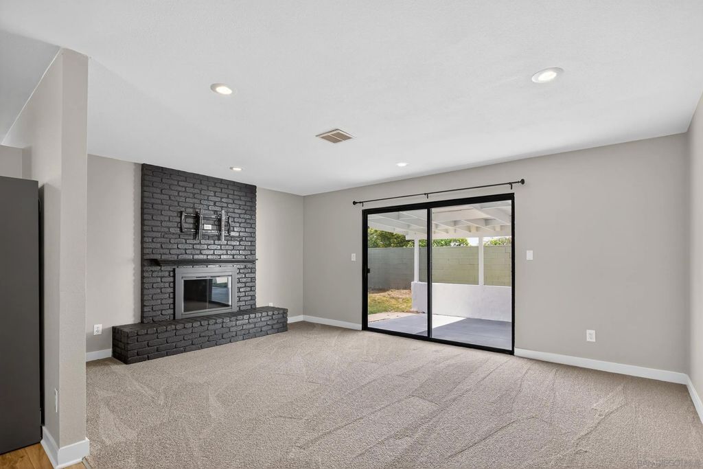 Photo of 3907 Genine Dr, Oceanside, CA 92056 (MLS # 2600589)