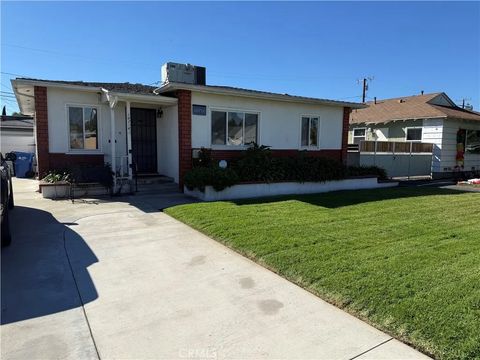 Photo of 10716 Rose Hedge Drive, Whittier, CA 90606 (MLS # PW25265581)