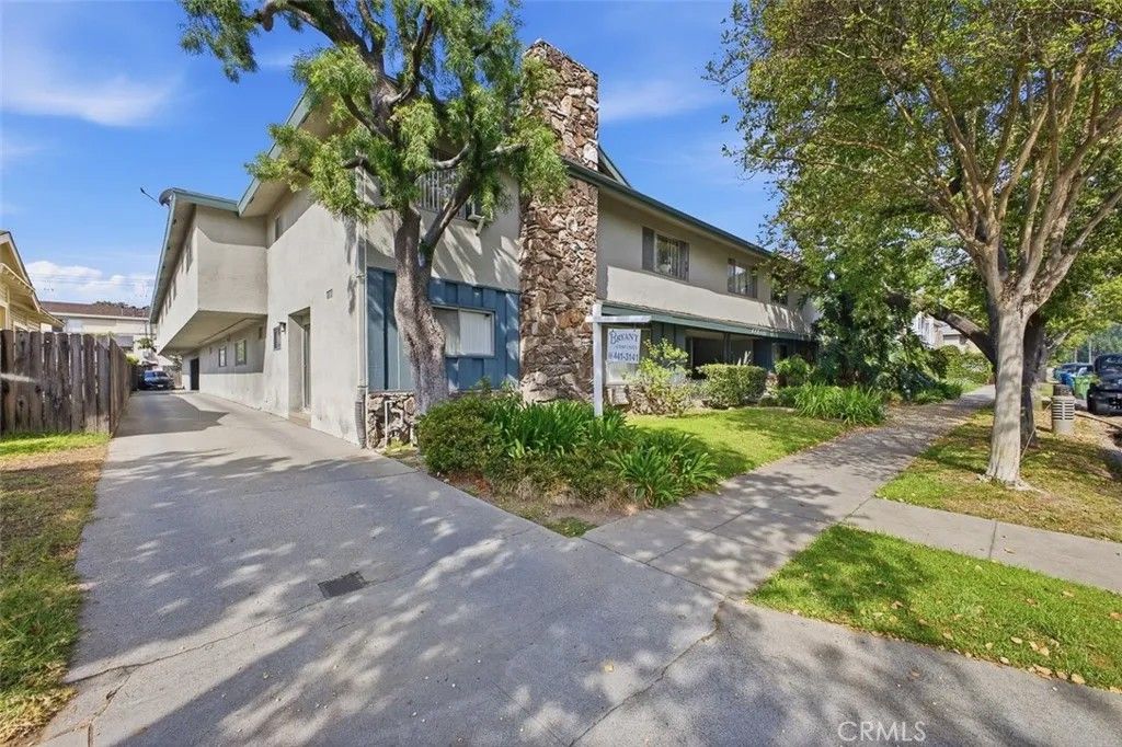 Photo of 411 N Chapel Ave, Alhambra, CA 91801 (MLS # AR26073541)