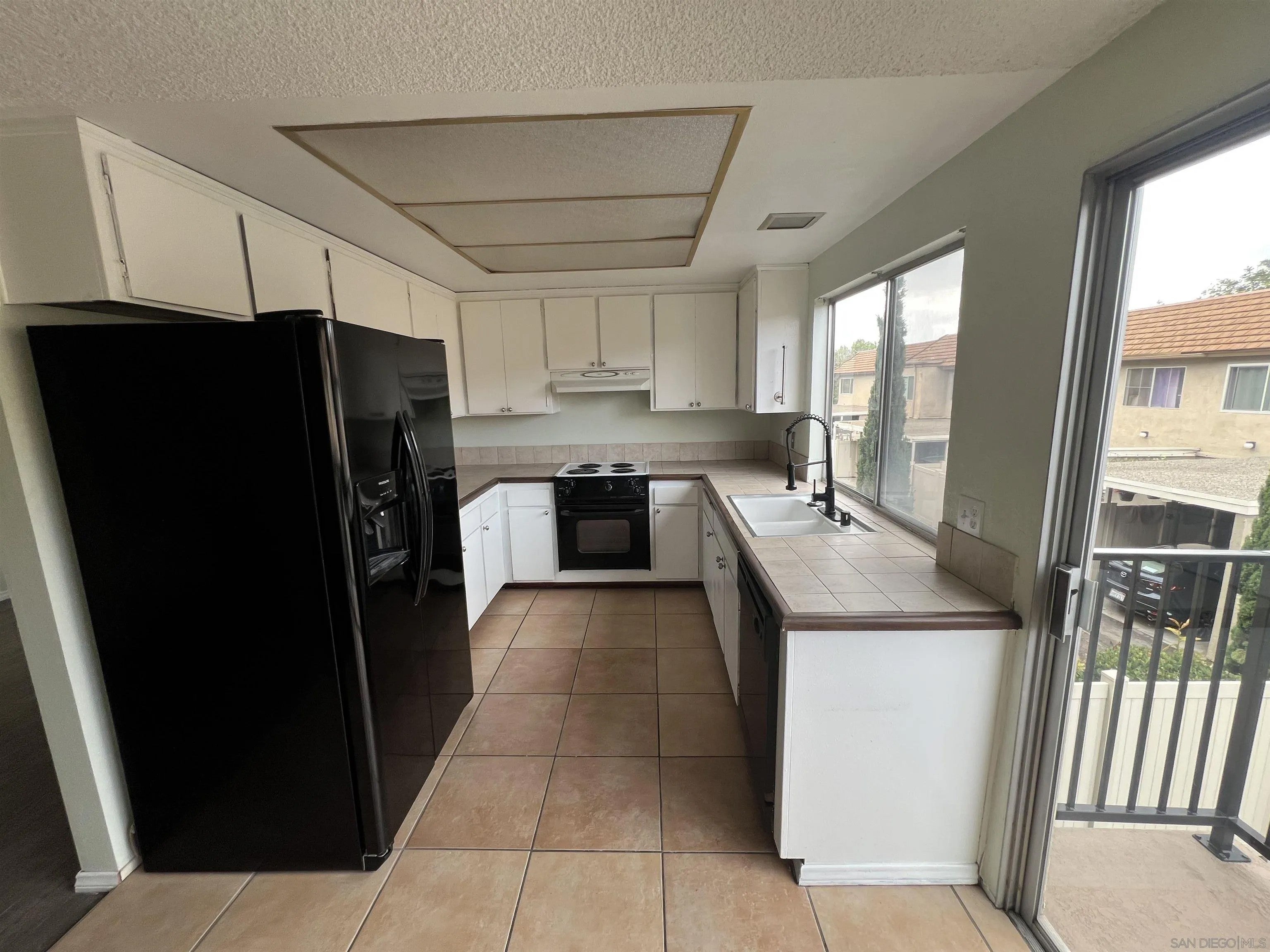 2772 Meadow Lark