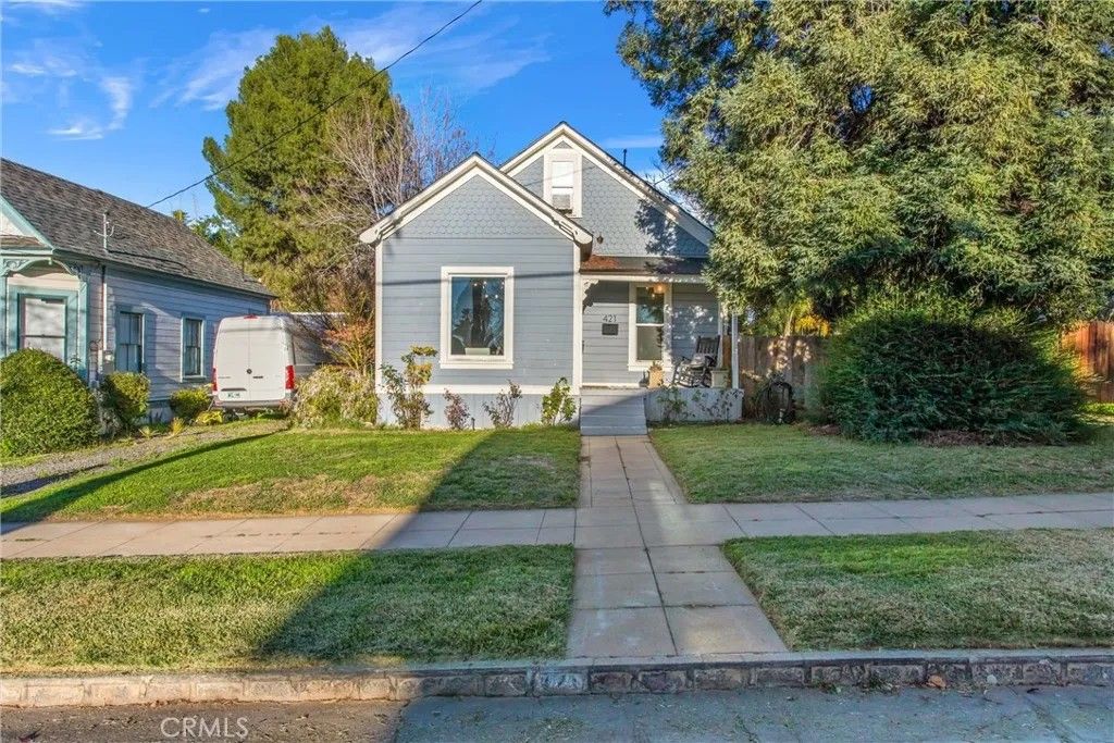 Photo of 421 La Verne Street, Redlands, CA 92373 (MLS # IG26009877)