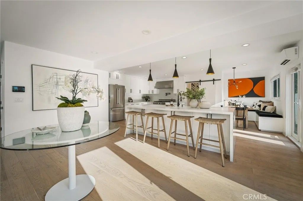 Photo of 5115 West Boulevard, Los Angeles, CA 90043 (MLS # OC26002861)