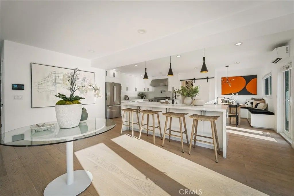 Photo of 5115 West Boulevard, Los Angeles, CA 90043 (MLS # OC26002861)