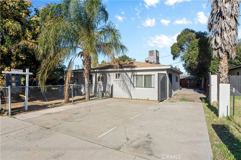 Photo of 2135 Down St, Riverside, CA 92507 (MLS # IG25279052)