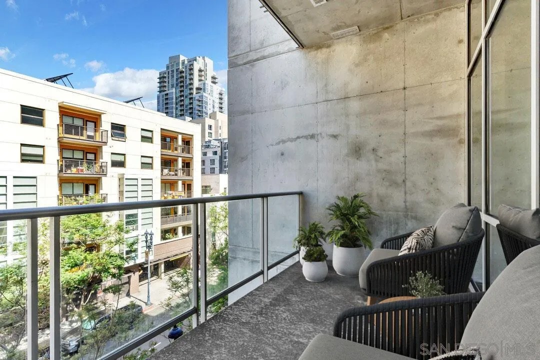 1025 Island Ave 407