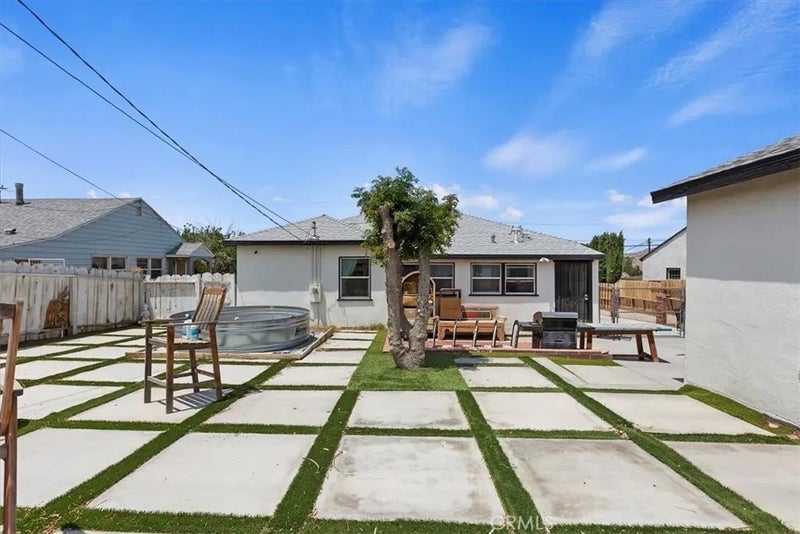 112 W Grandview Drive