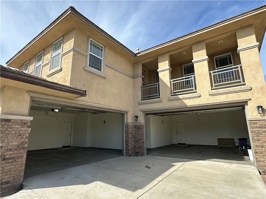 Photo of 14532 Meadowbrook Ln, Eastvale, CA 92880 (MLS # TR26040749)