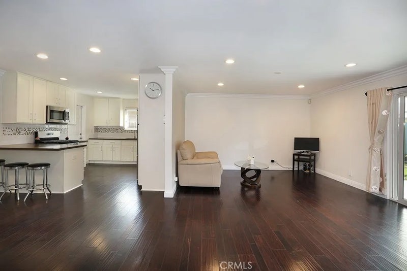 6062 Glenwood