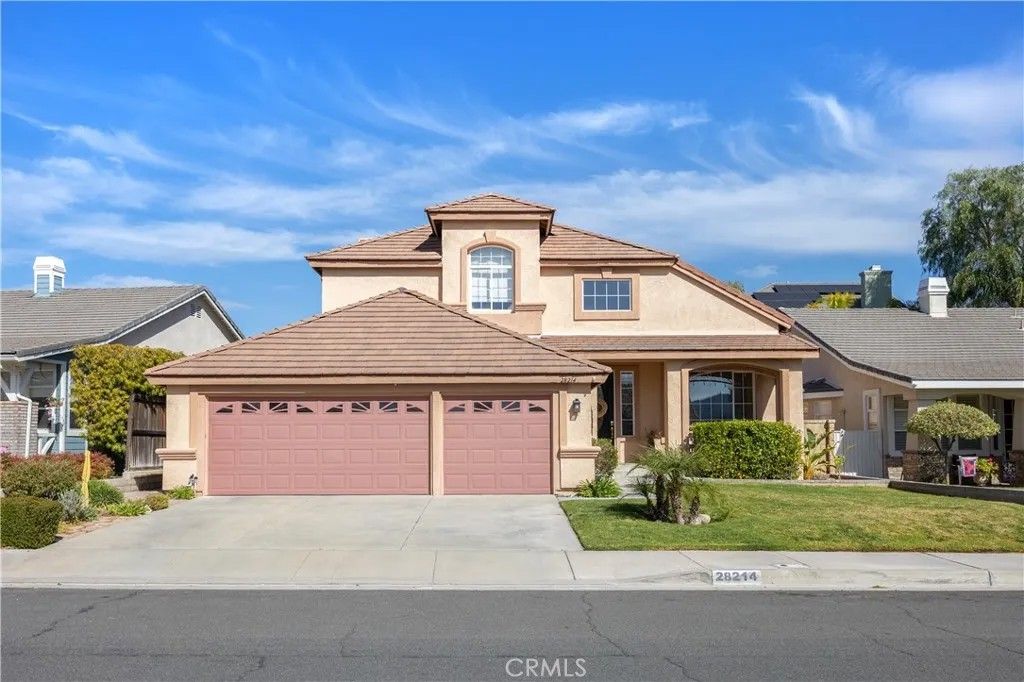 Photo of 28214 Ridge View, Canyon Country, CA 91387 (MLS # PW26078844)