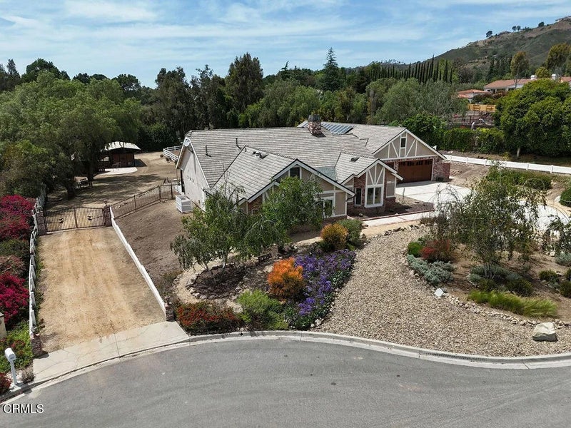 2735 Los Pinos Circle