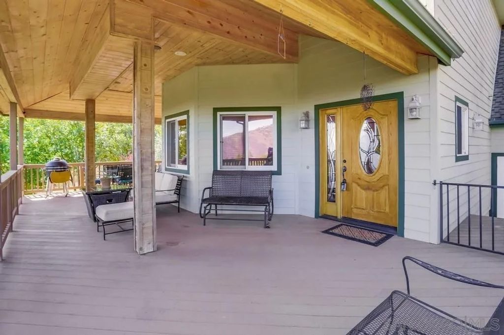 Photo of 753 Ridgewood Dr, Julian, CA 92036 (MLS # 250037404)