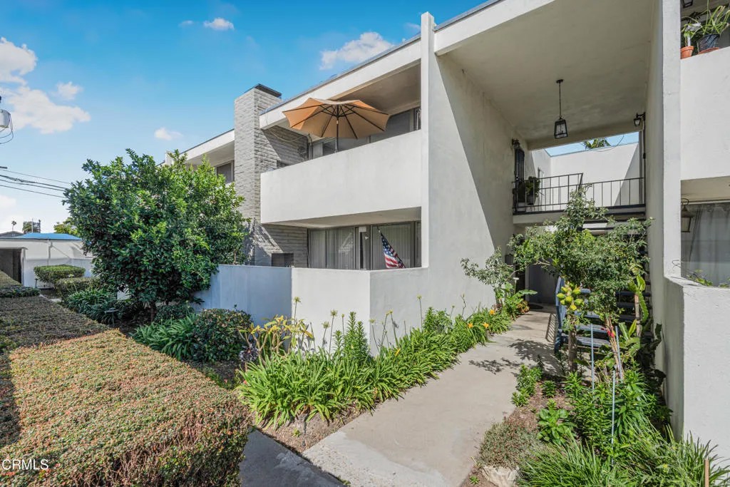 1331 Edgewood Way