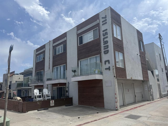 711 Island Ct 1 #1, Mission Beach