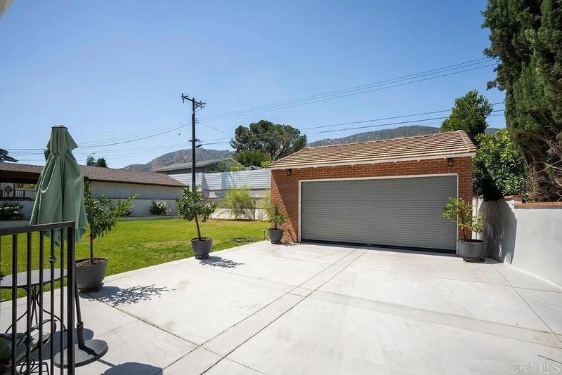 453 W Laurel Avenue