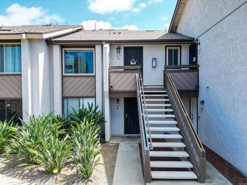 Photo of 1677 Melrose Avenue #H, Chula Vista, CA 91911 (MLS # NDP2507260)