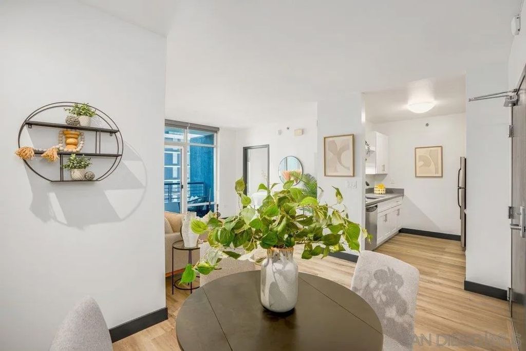 Photo of 425 W W Beech St #1452, San Diego, CA 92101 (MLS # 260002638)