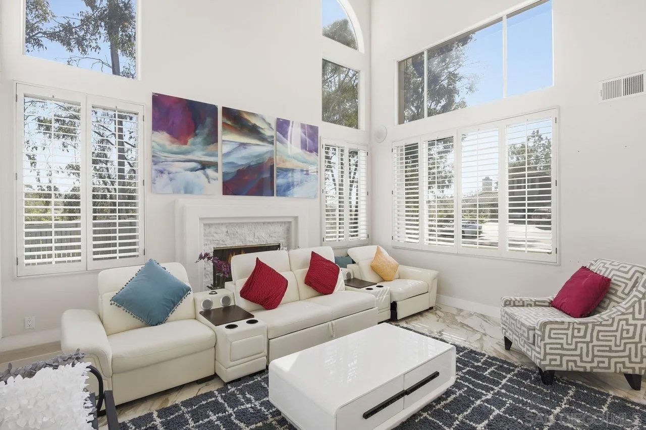 10405 White Birch Dr