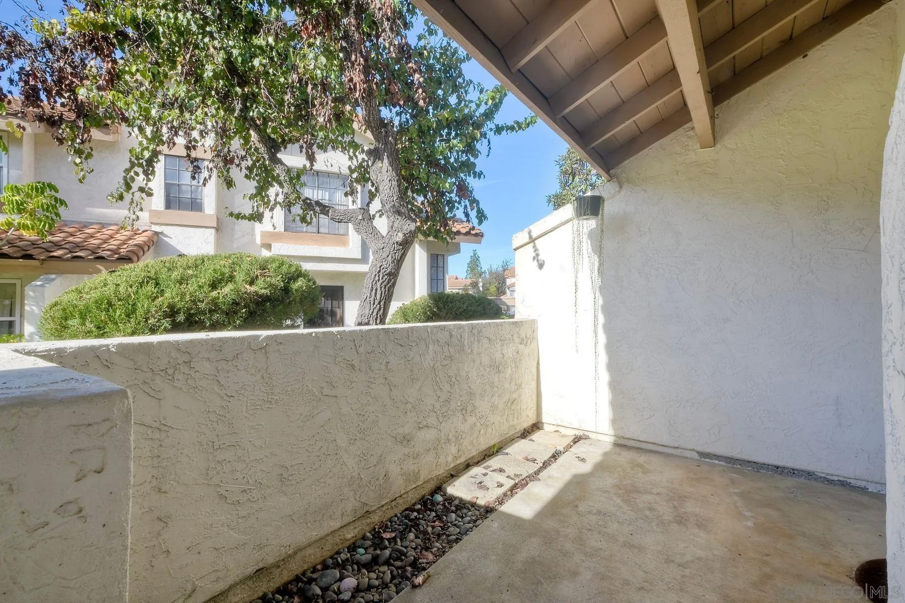 1651 S S Juniper St 46