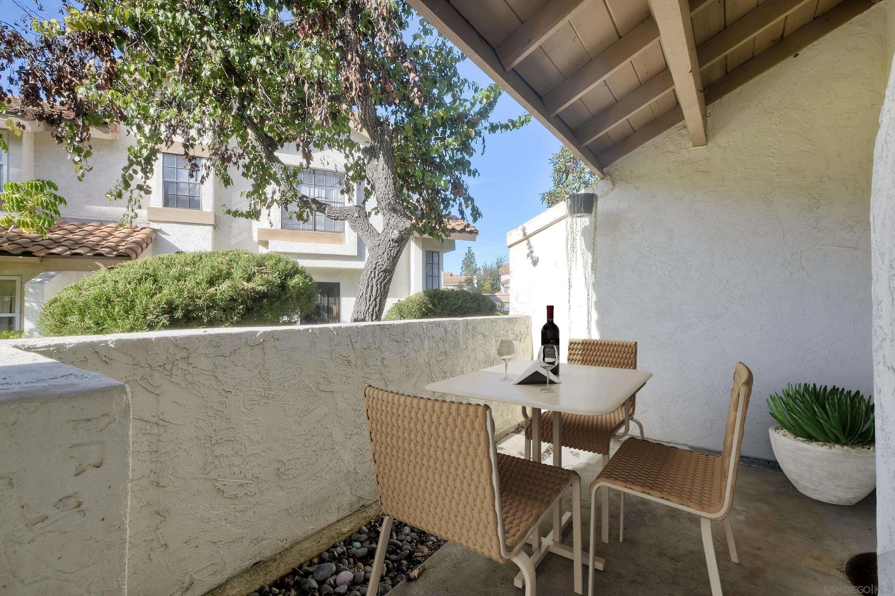 1651 S S Juniper St 46