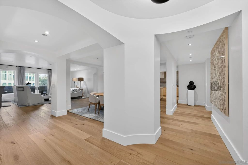 Photo of 1040 Genter St #203, La Jolla, CA 92037 (MLS # 250044838)