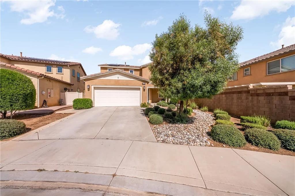 Photo of 1518 Cobalt Court, Beaumont, CA 92223 (MLS # IV26124540)
