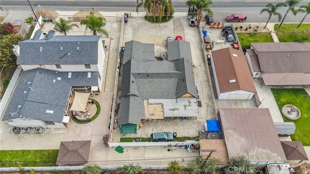 11814 Ramona Ave