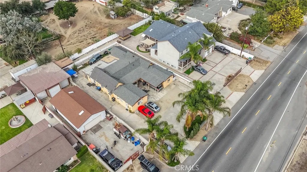 11814 Ramona Ave