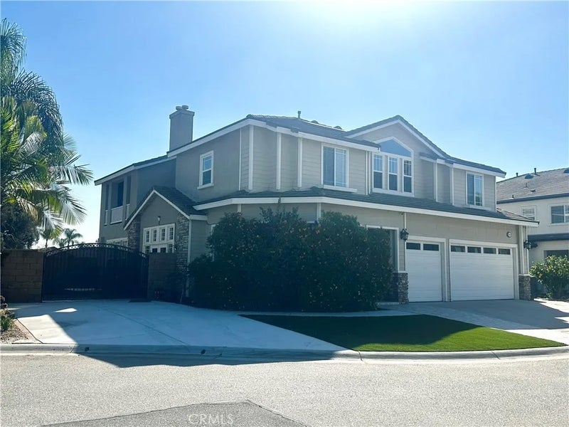 4644 Prospect