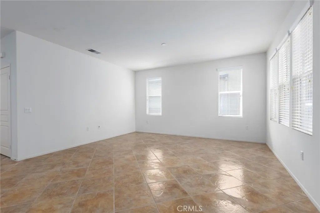Photo of 8180 Pavin Ln, Hemet, CA 92545 (MLS # ND26012760)