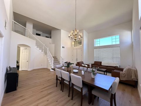 Photo of 5006 Palmera Dr, Oceanside, CA 92056 (MLS # 250040766)